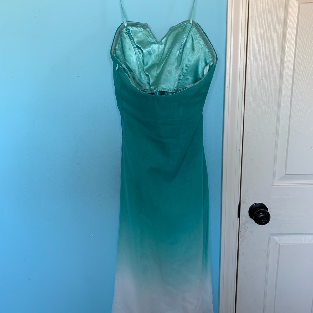 Prom Dress - Picture 3 of 4
